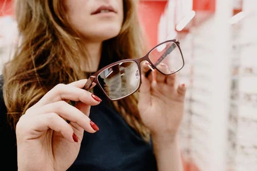 Experiencing Blurred Vision While Wearing Glasses
